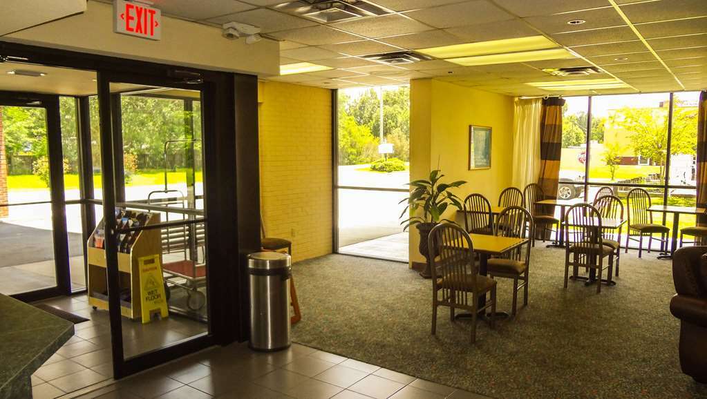 Best Inn Formerly Known As M Star Hotel Chickasaw Интерьер фото